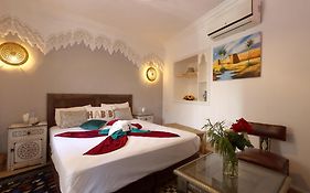 Riad Makech